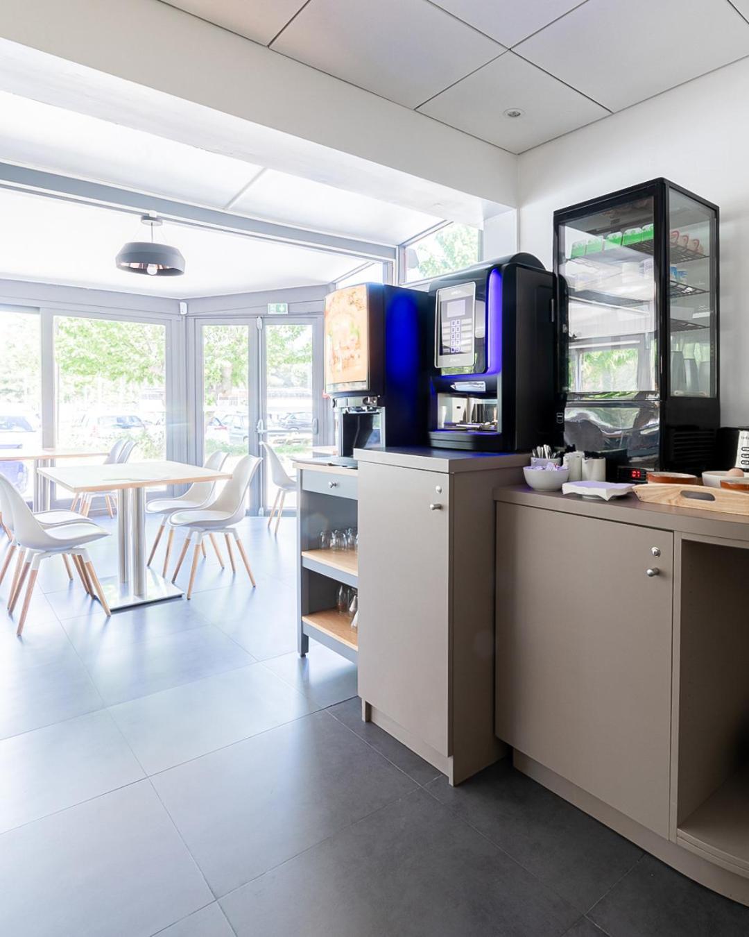 Hotel Lapeyronie มงต์เปอลิเยร์ ภายนอก รูปภาพ
